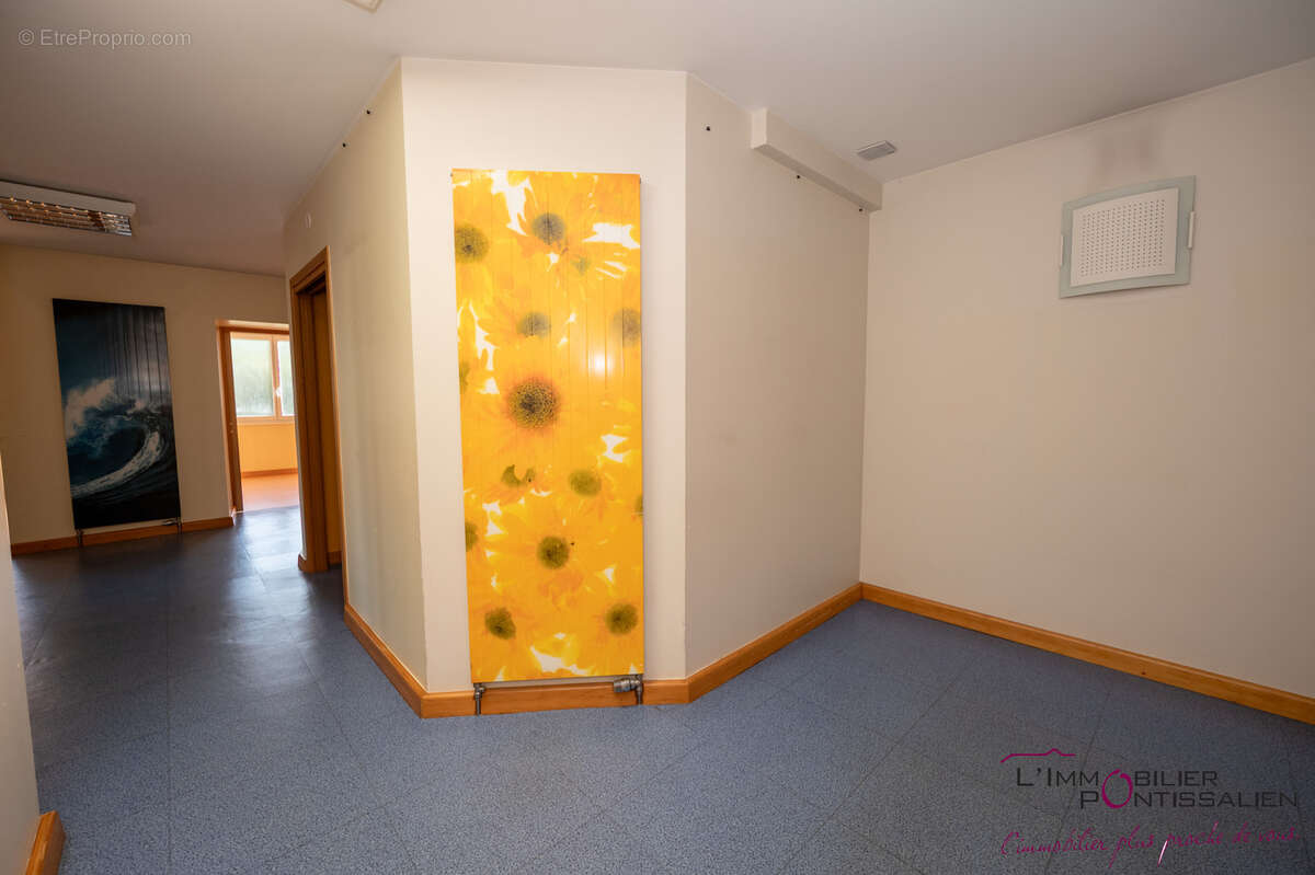 Oye et pallet : local ou appartement en rdc - photo 16