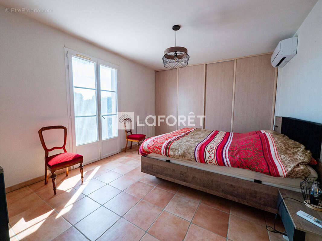 Maison à MONTESQUIEU-DES-ALBERES