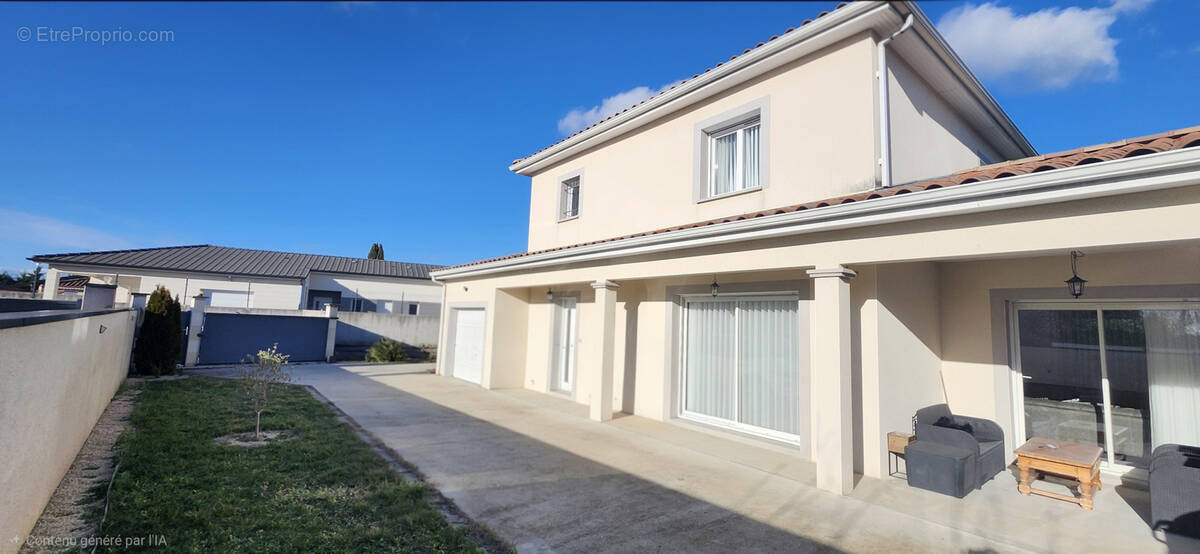 Maison à SAINT-MARCEL-LES-VALENCE