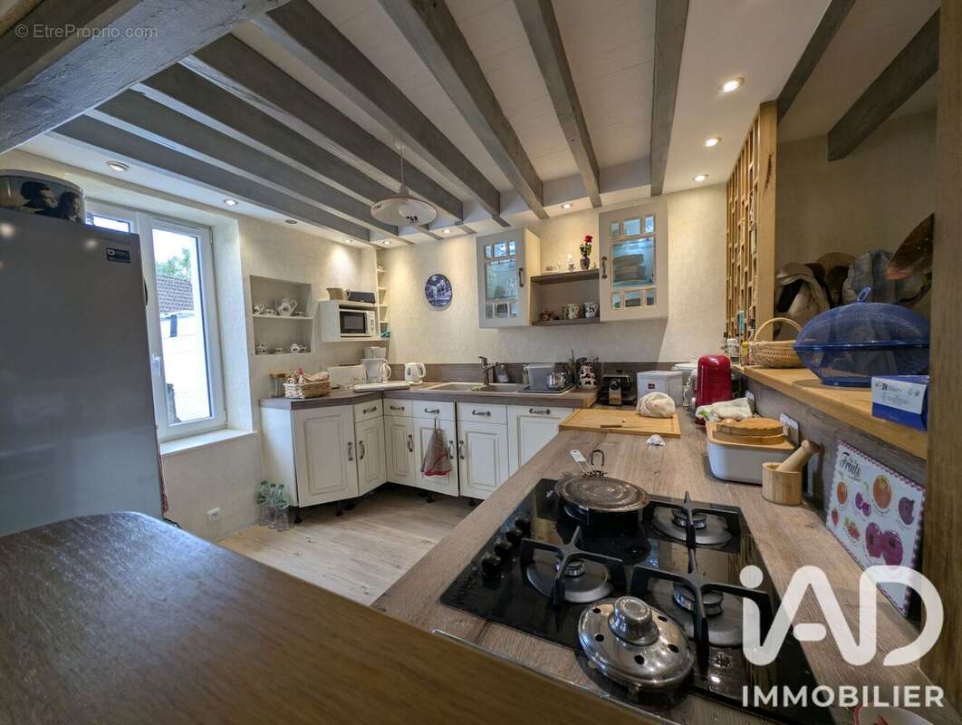 Maison 73 m² à Cheniers  - photo 2