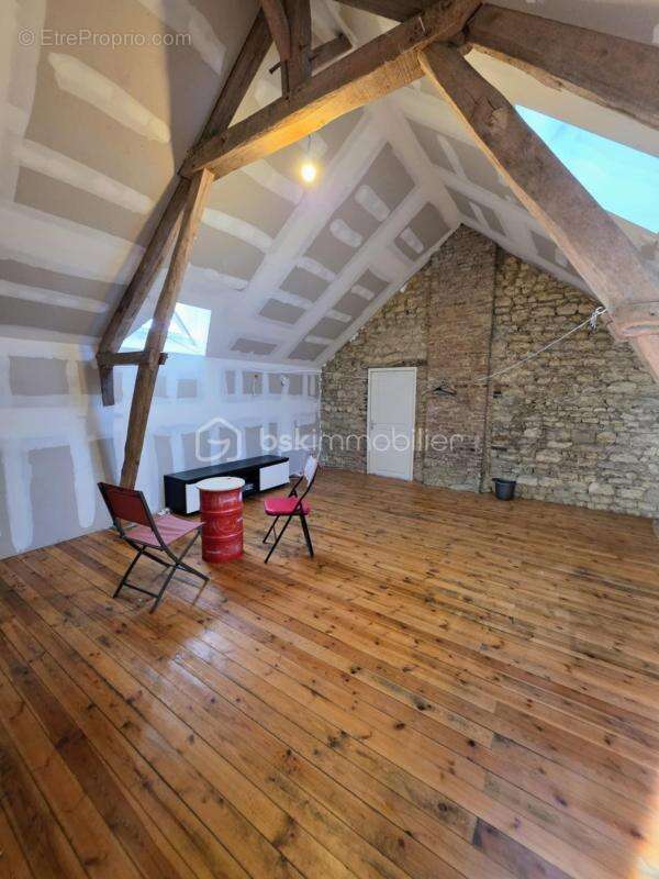 Maison de bourg de 190m2 avec terrain et Garage - photo 15