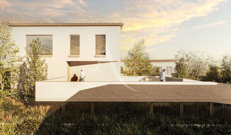 Terrain à MANDELIEU-LA-NAPOULE