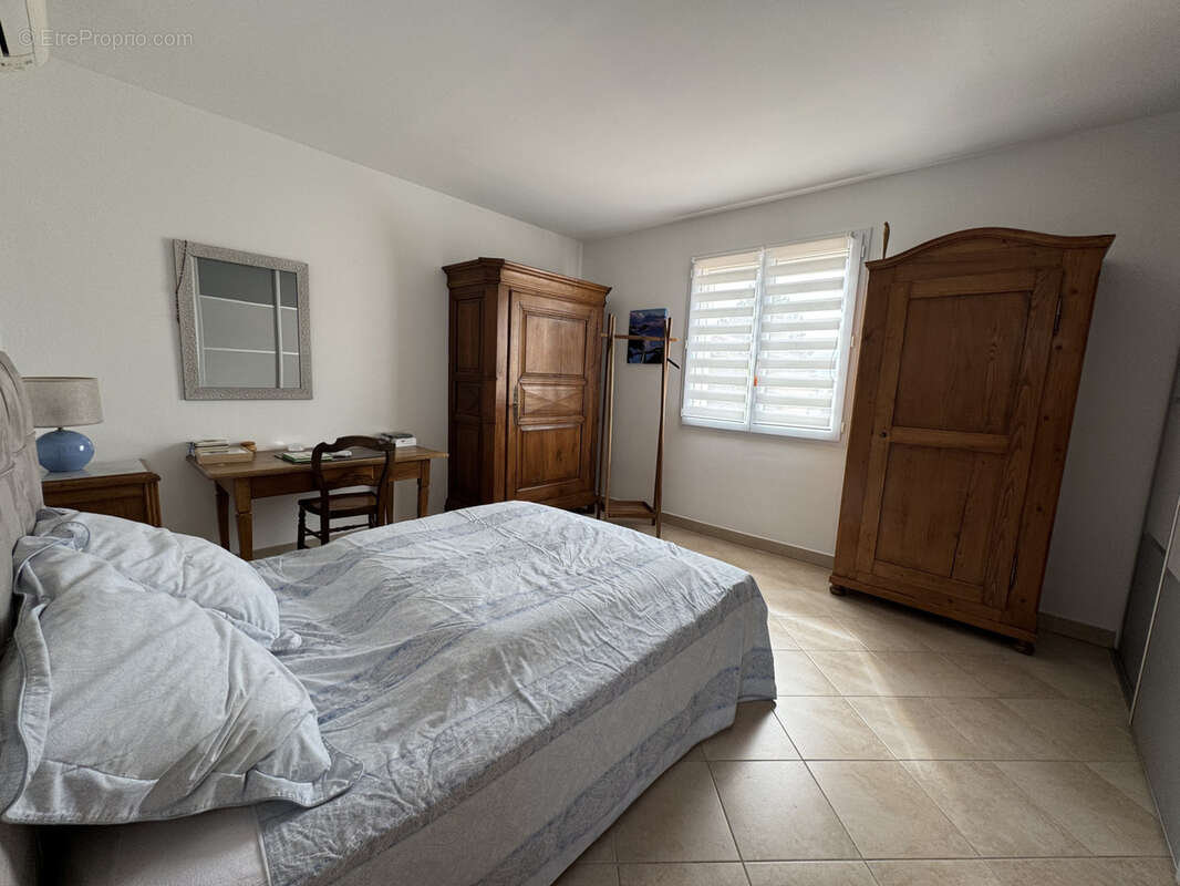 Maison à POURRIERES