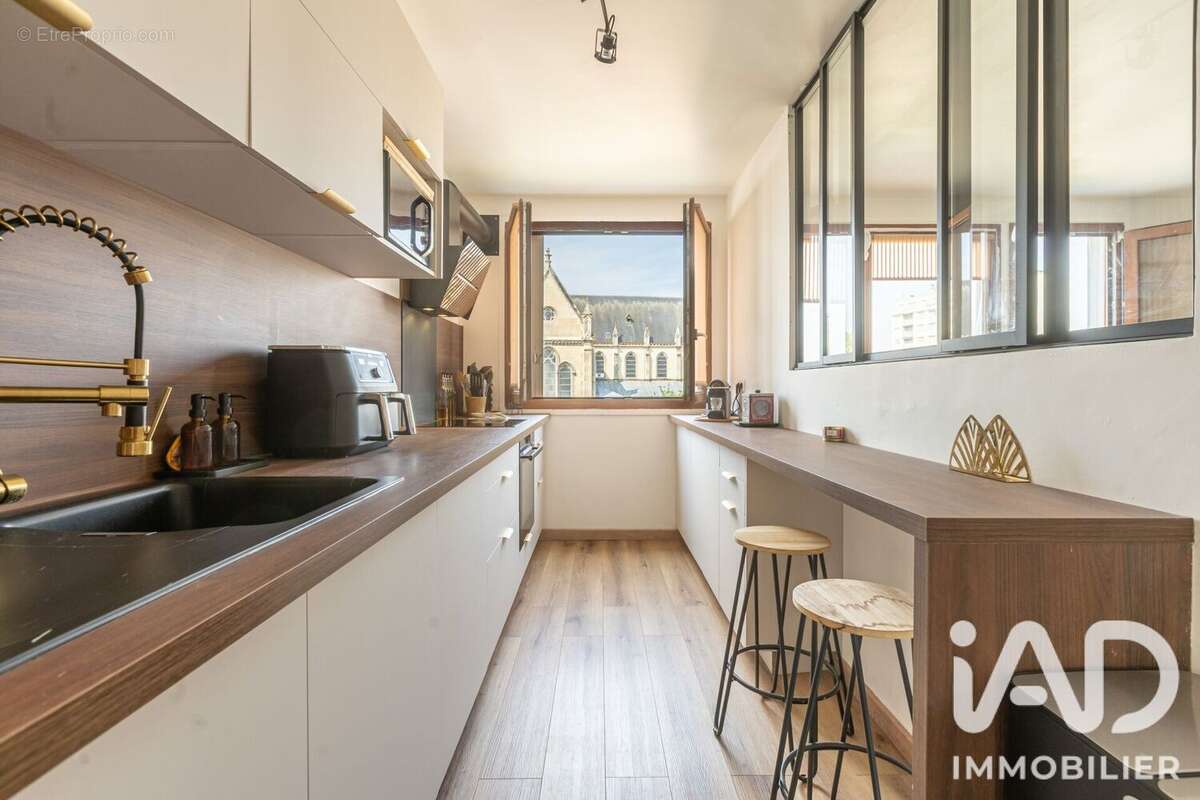 Appartement 70 m² à Reims  - photo 5