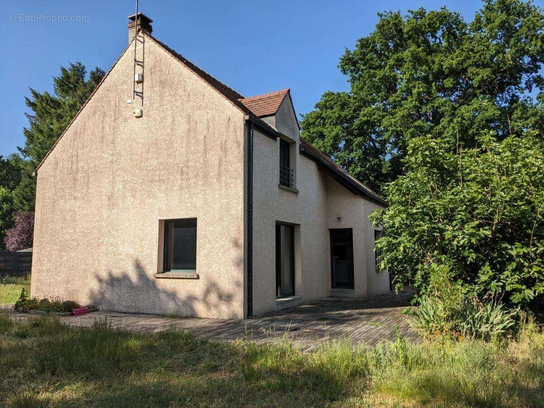 Maison à MOUSSEAUX-SUR-SEINE