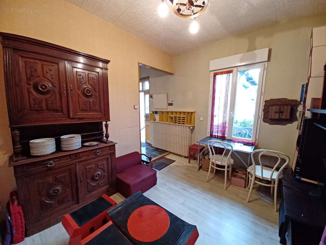 Maison à MAURIAC
