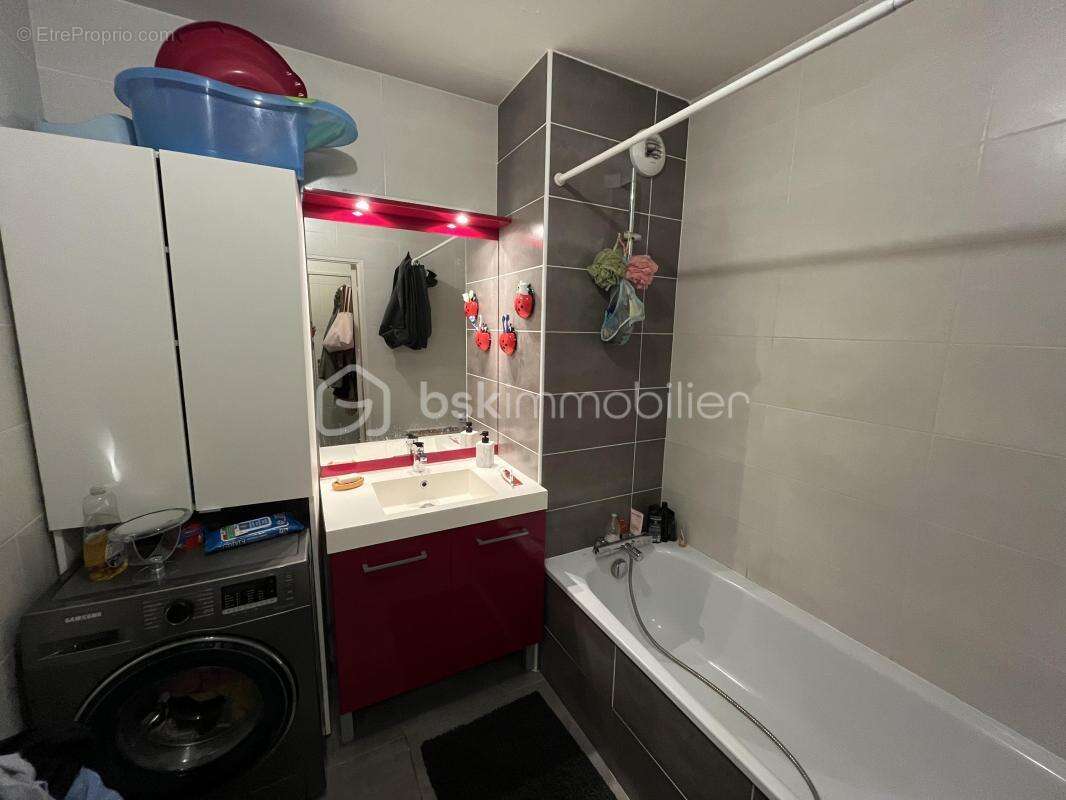 Appartement à LYON-8E