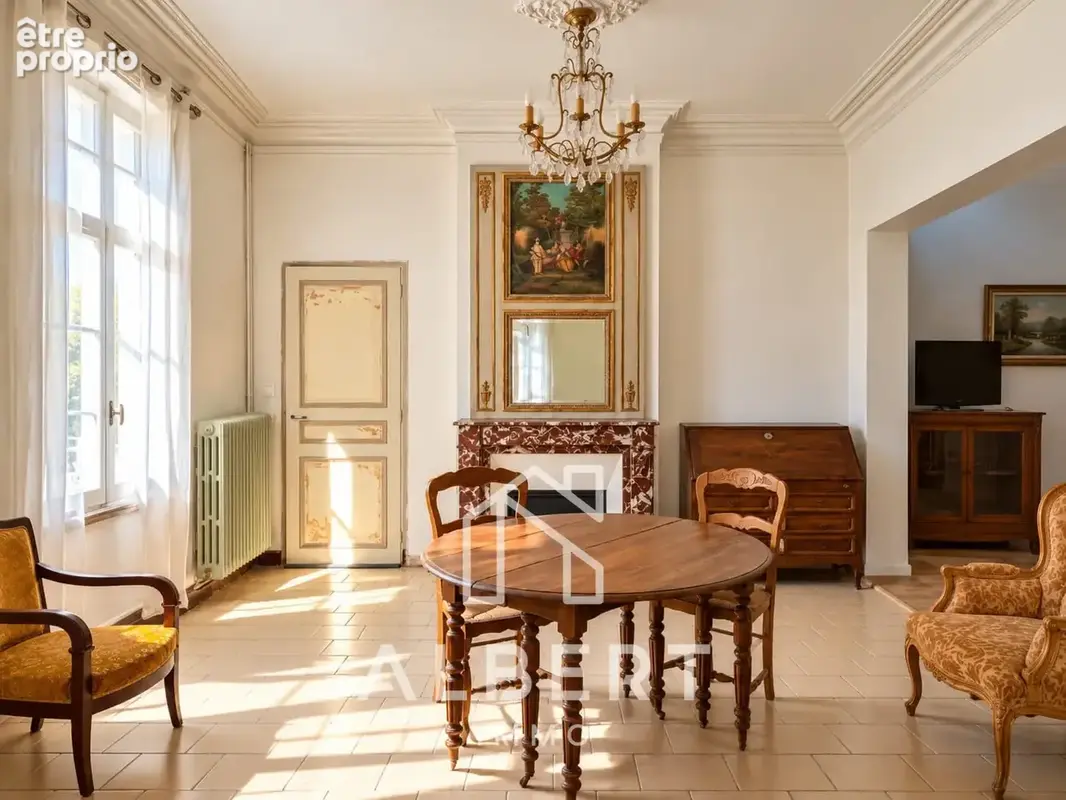 Maison de maître avec local commercial au coeur de Gennes Val de Loire - photo 3