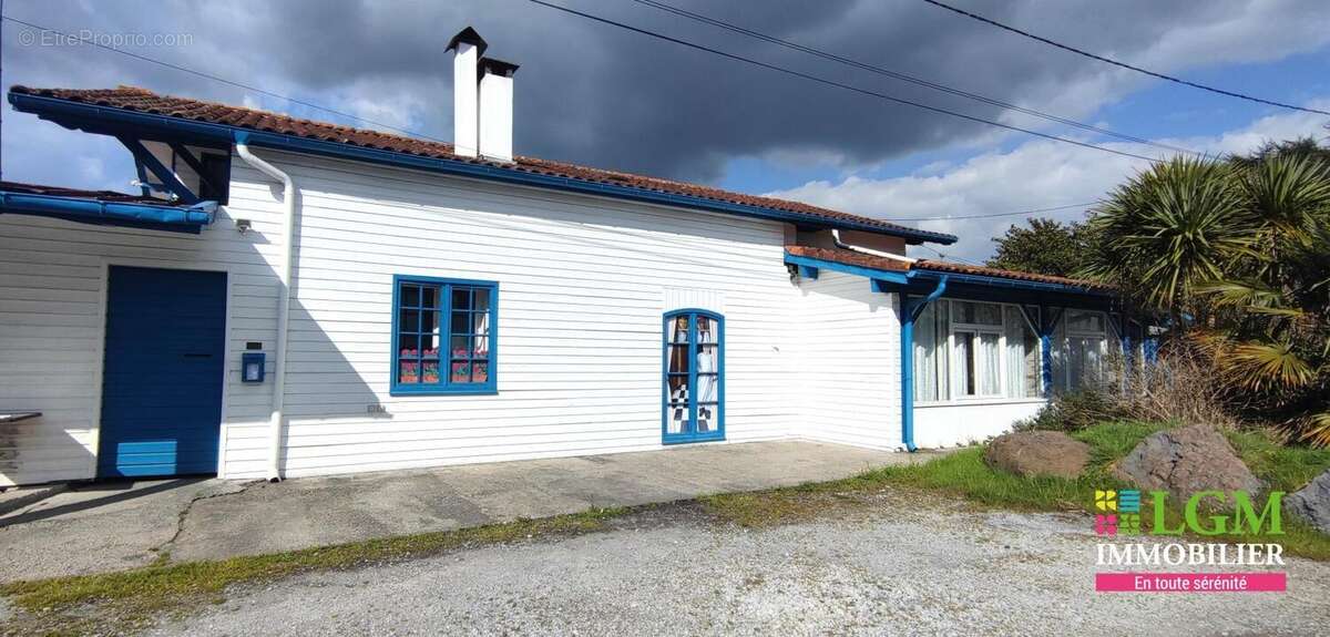 Appartement à BELUS