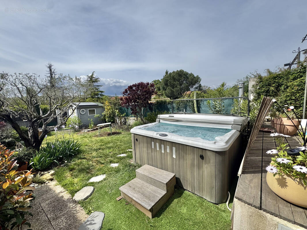 Appartement à HYERES