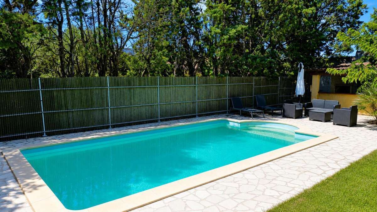 Bedarrides: un air de vacances pour cette villa confortable - photo 5