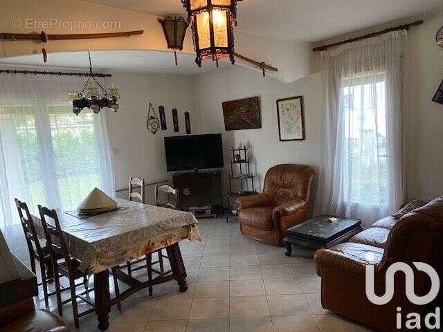 Photo 3 - Maison à TRETS