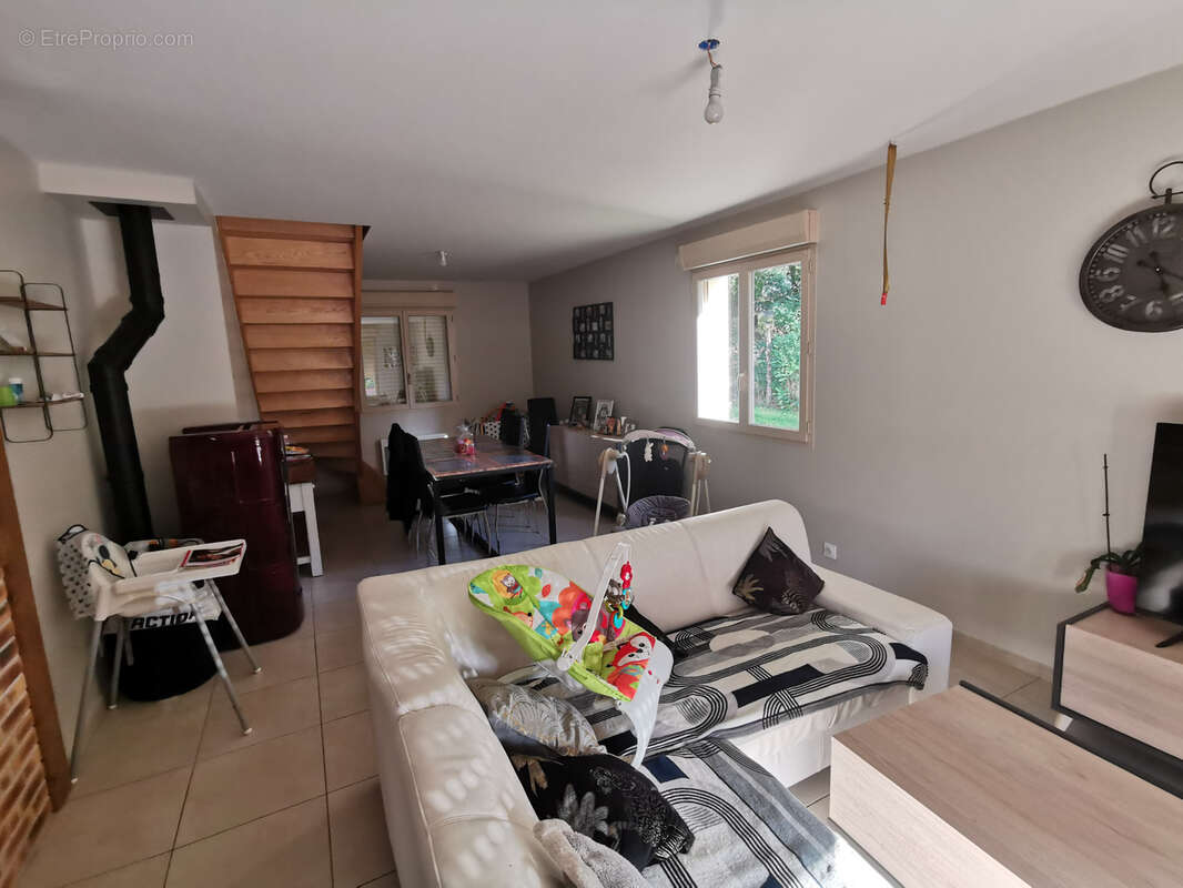 Maison à CONTINVOIR