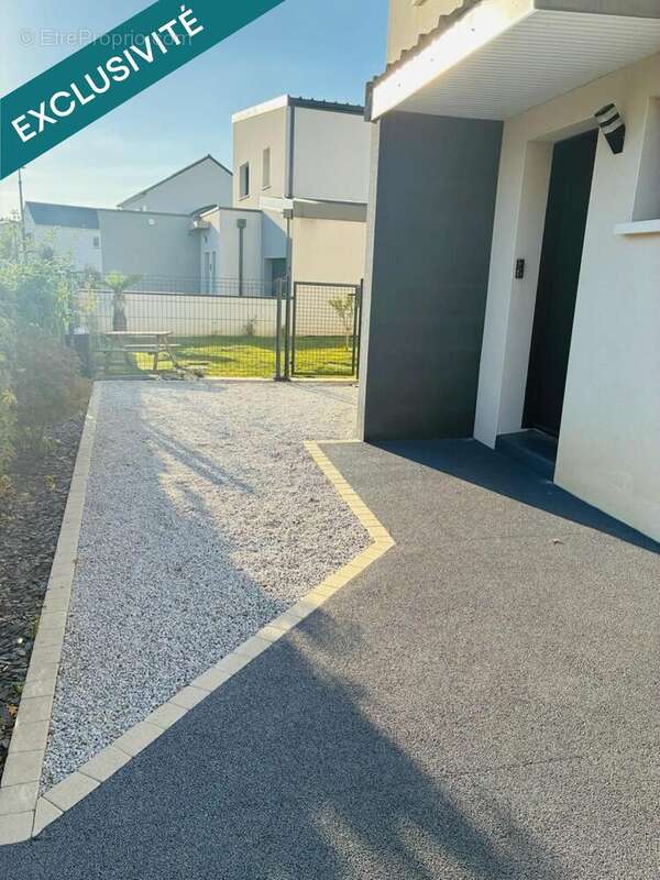 Photo 2 - Maison à MONTREUIL-JUIGNE