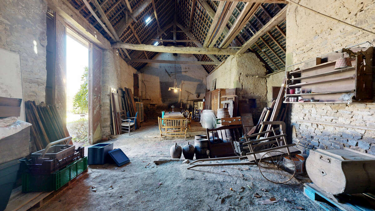 Maison à SAINT-DENIS-LE-GAST