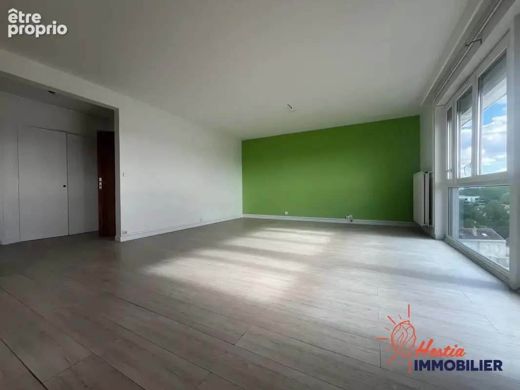 Appartement 5 pièces 82 m² à vendre à Reims (51100) - photo 2