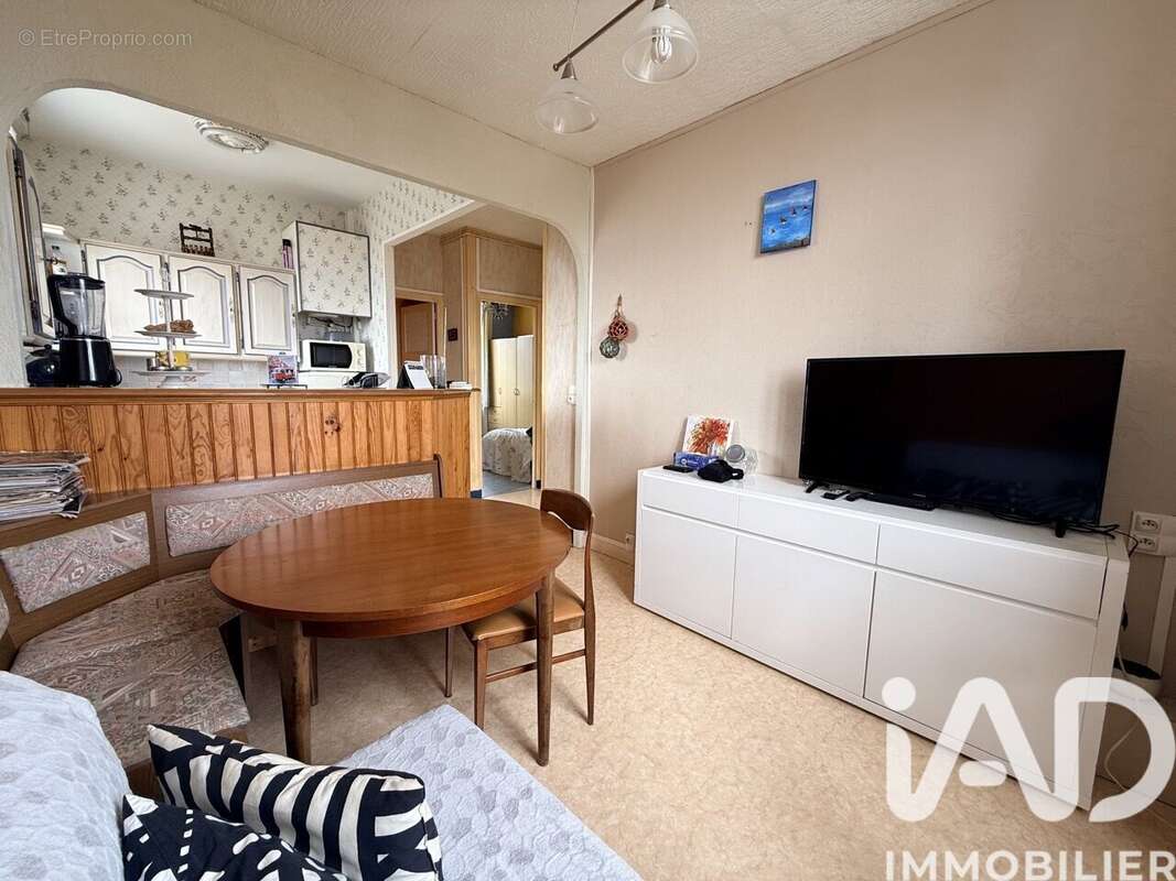 Appartement 37 m² à Luc-Sur-Mer  - photo 3