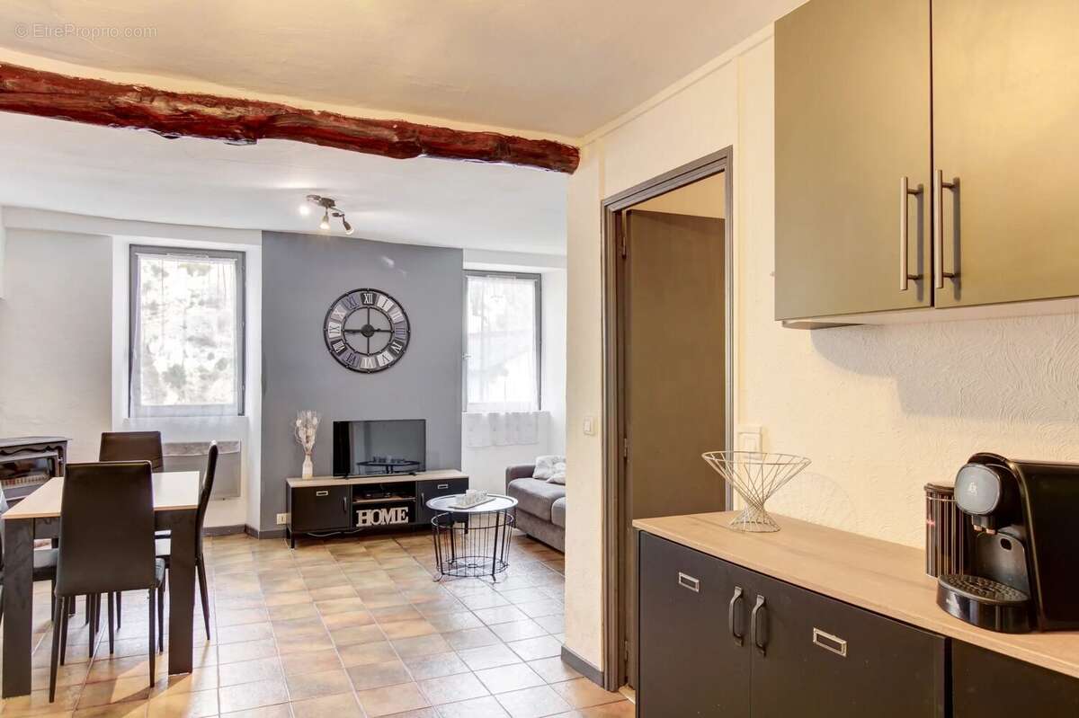 Appartement à TOURNEFORT