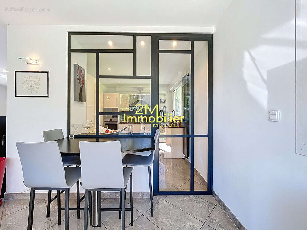 Maison à LIVRY-SUR-SEINE