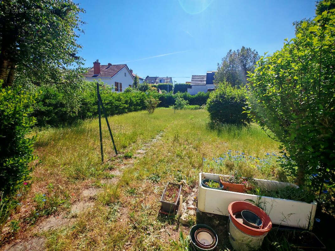 Maison à SARTROUVILLE