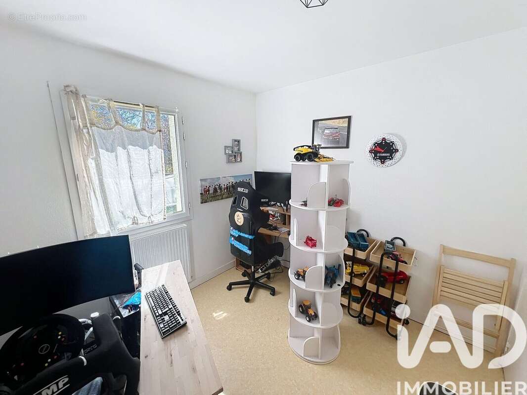 Photo 9 - Maison à SAINT-JULIEN-CHAPTEUIL