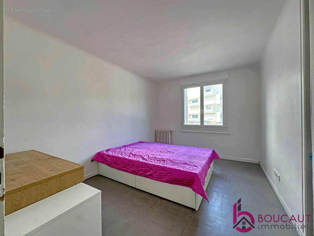 Appartement à LE PLESSIS-ROBINSON