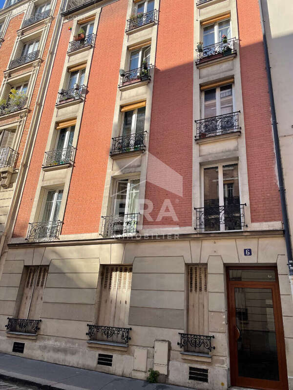 Appartement à PARIS-14E