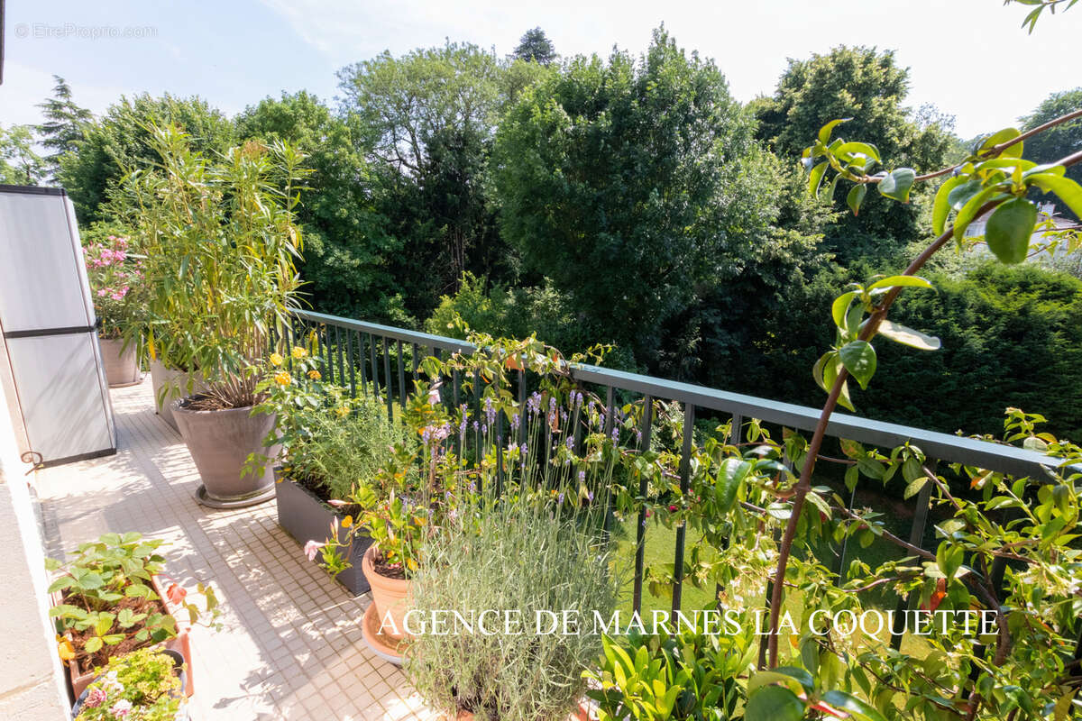Appartement à VILLE-D'AVRAY