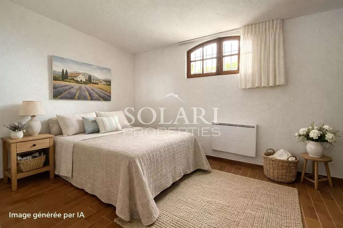 Maison à MANDELIEU-LA-NAPOULE