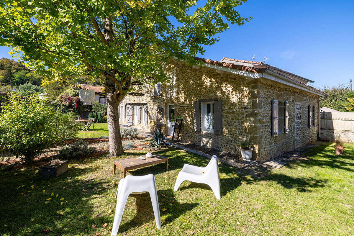 Maison Aire Sur L Adour 4 pièce(s) 117 m2 - photo 8