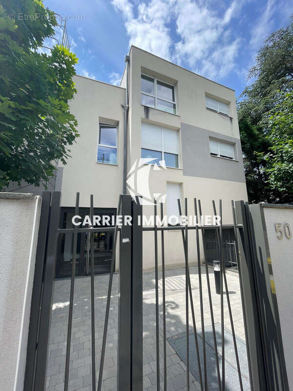 Appartement à TASSIN-LA-DEMI-LUNE