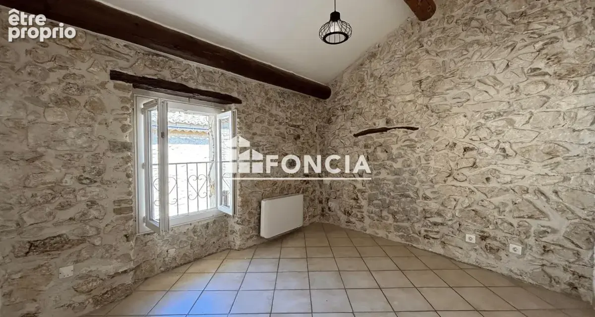Charmante maison de village en pierre à Saint-Victor-la-Coste, 50 m², 2 chambres, climatisée - photo 3