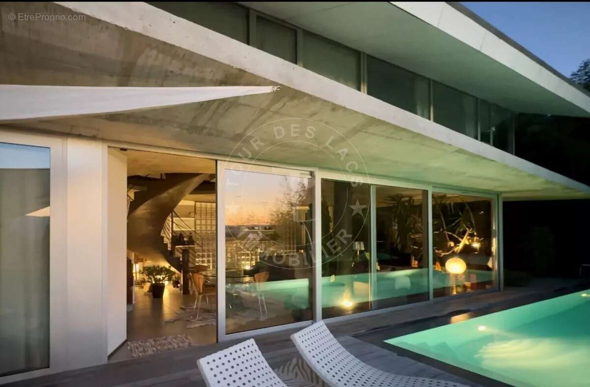 Maison à SAINT-JULIEN-EN-GENEVOIS