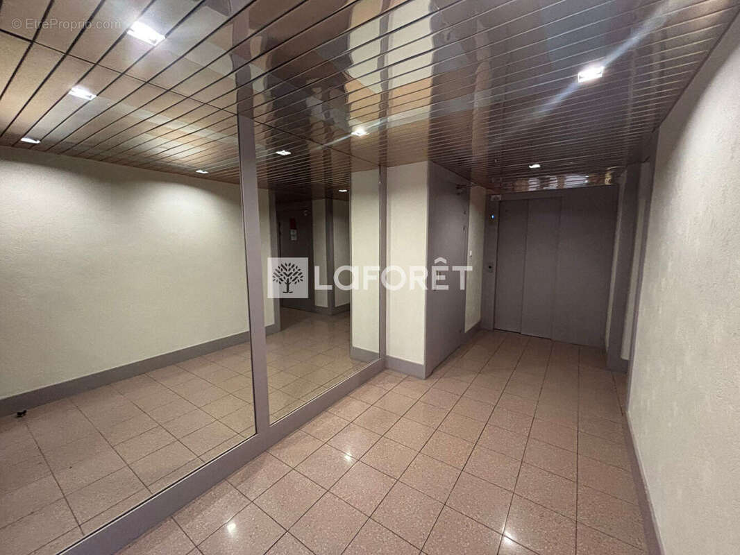 Appartement à FREJUS