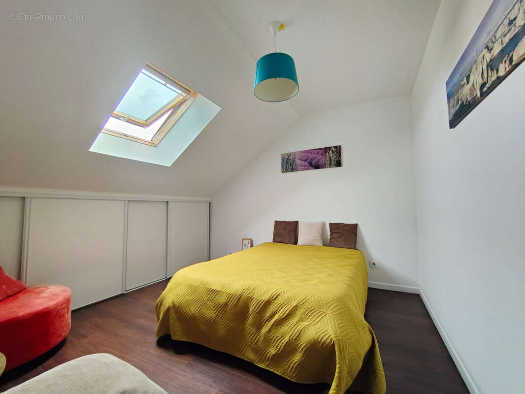 Maison de 171m2 édifiée sur sous-sol total - photo 11