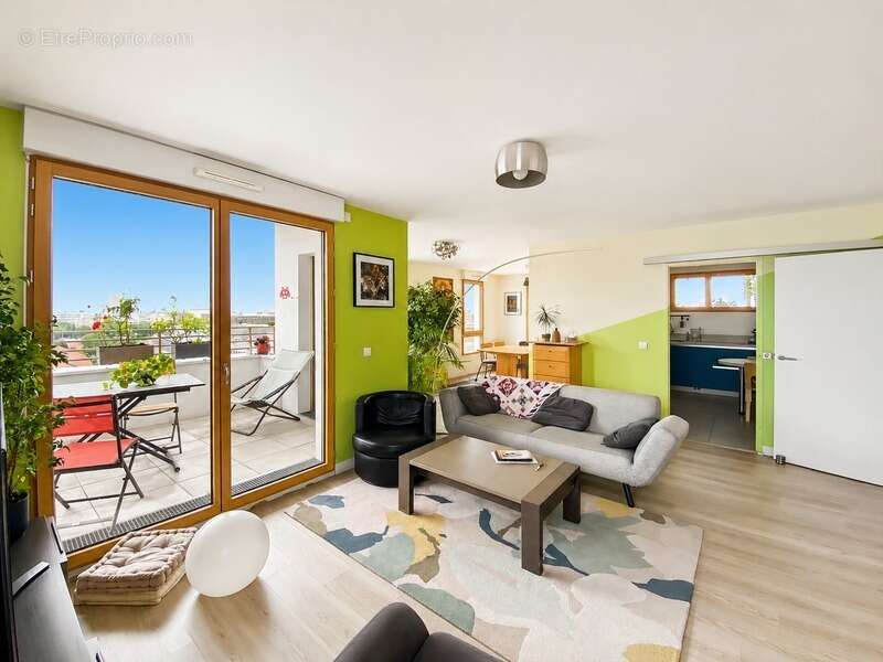Appartement à AUBERVILLIERS