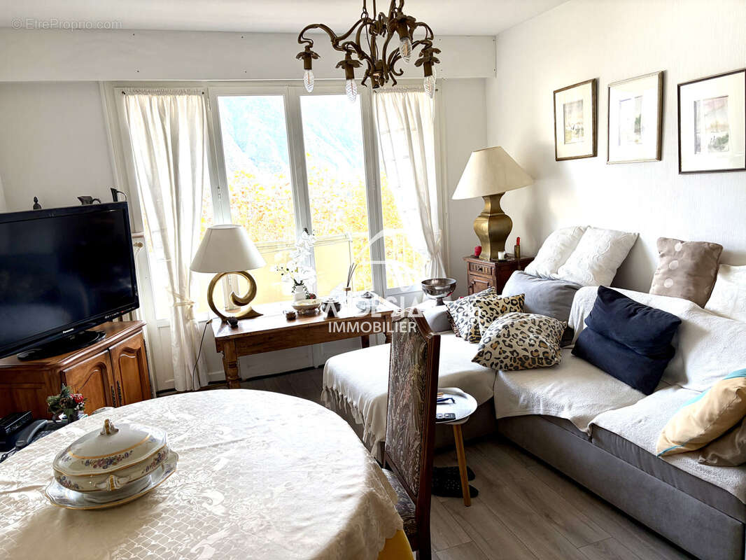 Appartement à SAINT-JEAN-DE-MAURIENNE