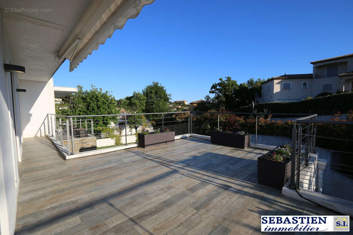 Appartement 83 m² à Frejus  - photo 3