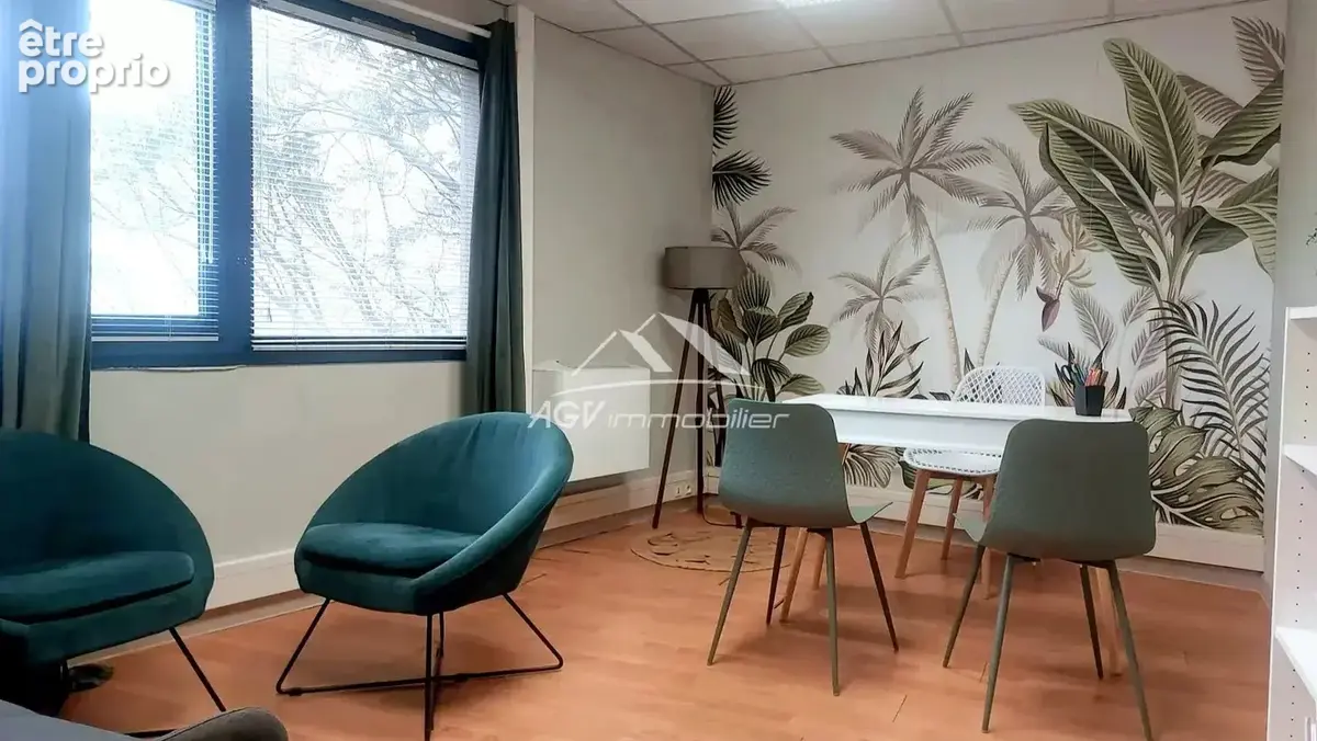 Bureaux 154 m² à vendre - photo 2