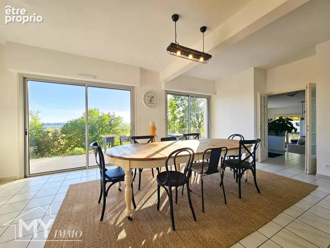Vélines : Maison d’architecte de 218 m² avec piscine sur près de 2,8 hectares - photo 8