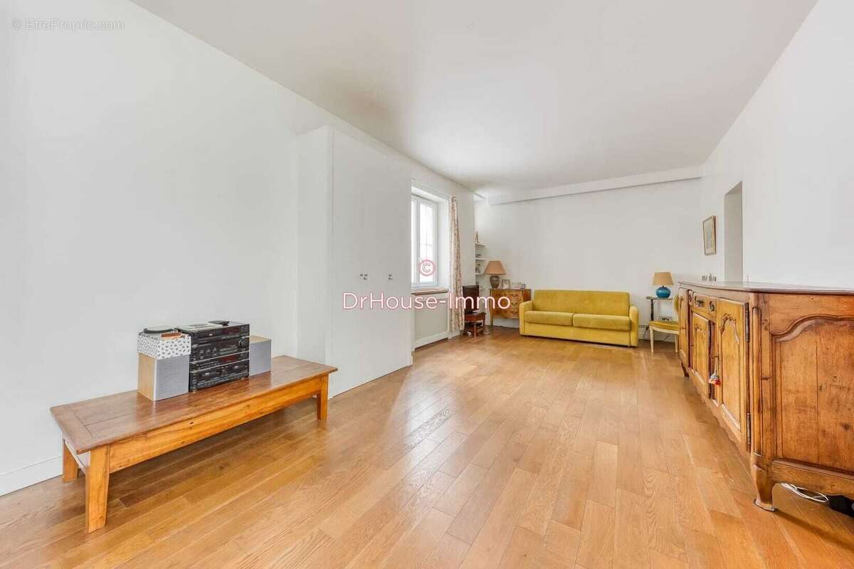 Appartement 87 m² à Paris-9e  - photo 7