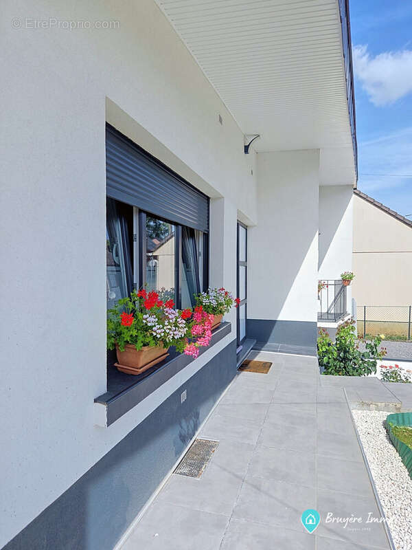 Maison 85 m² à Neuf-Mesnil  - photo 9