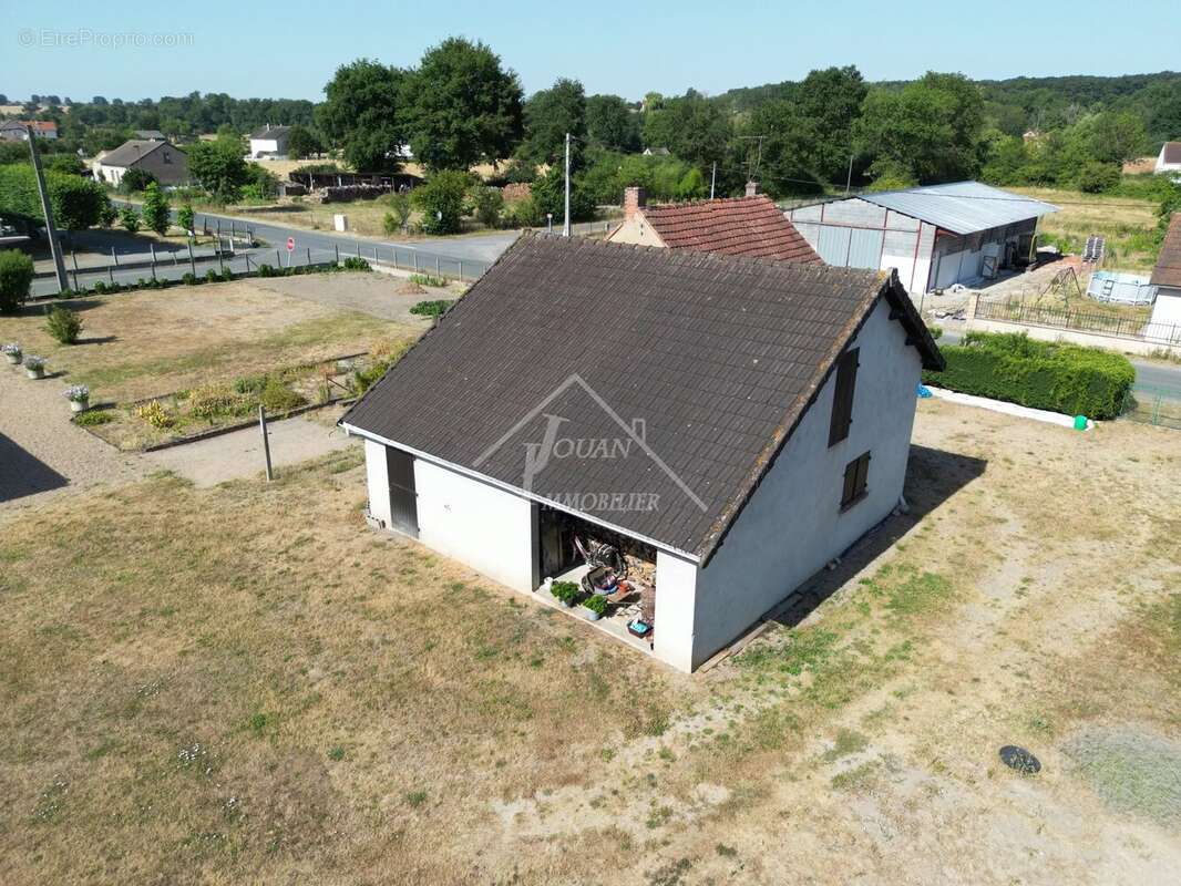 Maison a renover avec garage - photo 19