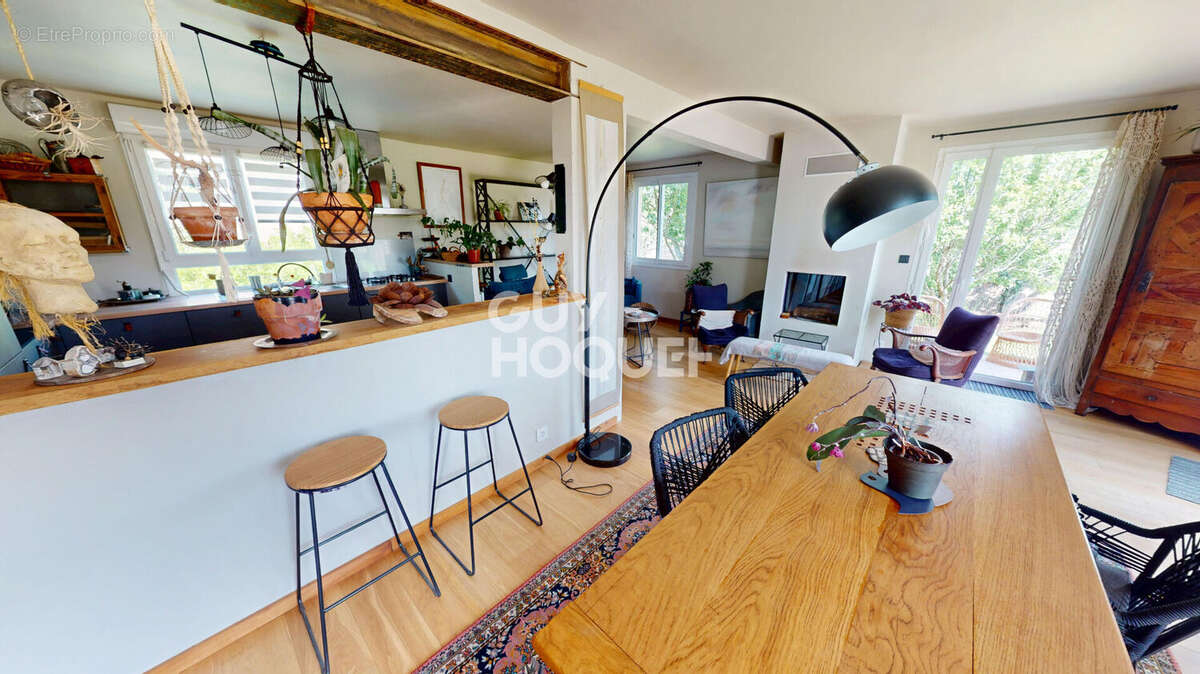 Maison à LE VIVIER-SUR-MER