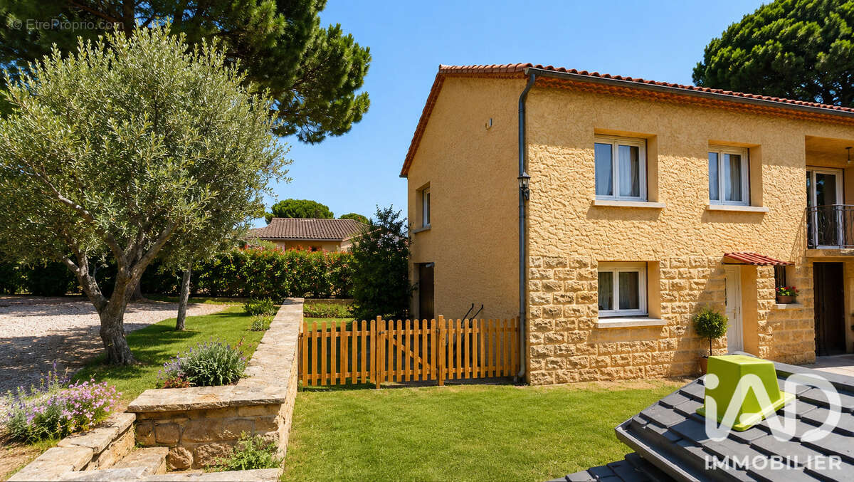 Photo 2 - Maison à BAGNOLS-SUR-CEZE