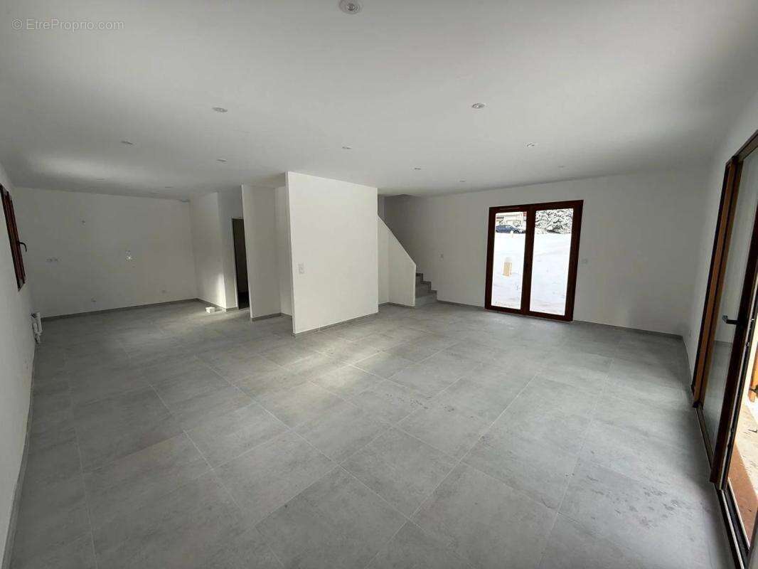 Maison à LES DESERTS