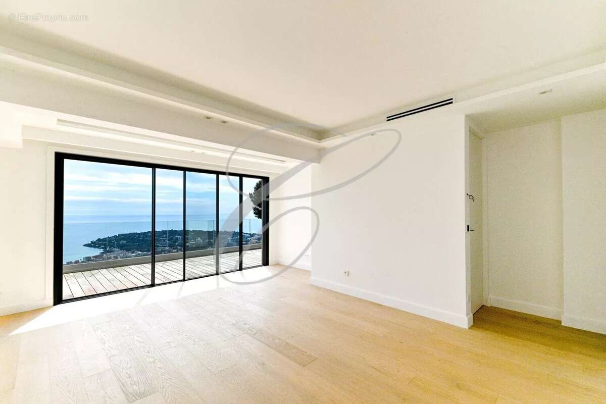 Maison à ROQUEBRUNE-CAP-MARTIN