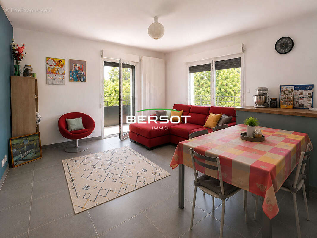 Appartement 3 pièces avec terrasse, vue dégagée et box - photo 3