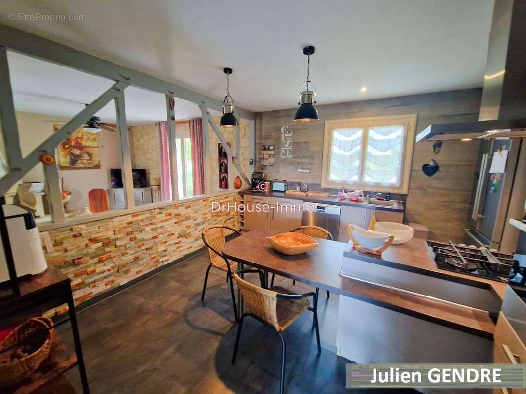 Maison 140 m² à Melle  - photo 8