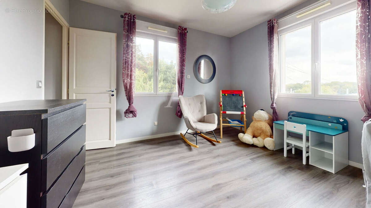 Maison à VILLENEUVE-LE-ROI